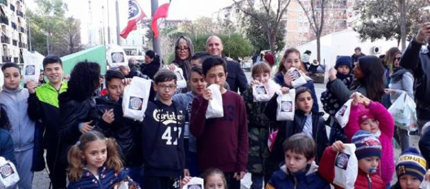 Roma, ora anche il parroco della Magliana si converte e aiuta prima gli italiani Roma, ora anche il parroco della Magliana si converte e aiuta prima gli italiani