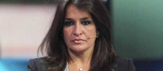 Aída Nízar abandona por unas horas 'Gran Hermano VIP 5' para ir a ... - bekia.es Aída Nízar abandona por unas horas 'Gran Hermano VIP 5' para ir a ... - bekia.es