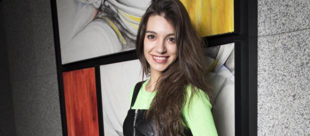 Ana Guerra, insultada por una fotografía en la que aparece frente ... - bekia.es Ana Guerra, insultada por una fotografía en la que aparece frente ... - bekia.es