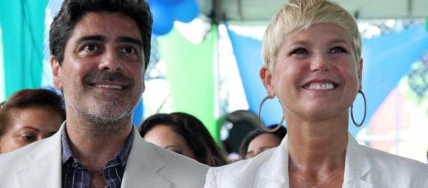 Xuxa revela que pede ao namorado que depile as partes íntimas. (Arquivo Blasting News) Xuxa revela que pede ao namorado que depile as partes íntimas. (Arquivo Blasting News)