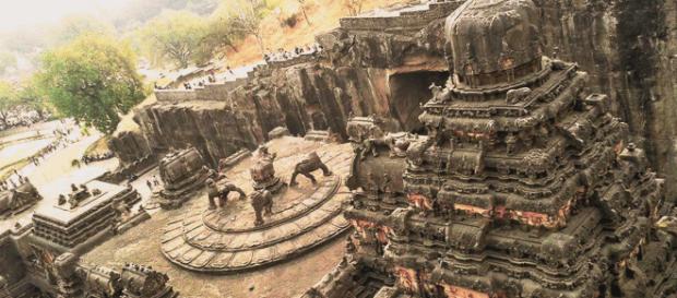 Este templo fue tallado en una sola roca. - ufoymisterios.es Este templo fue tallado en una sola roca. - ufoymisterios.es