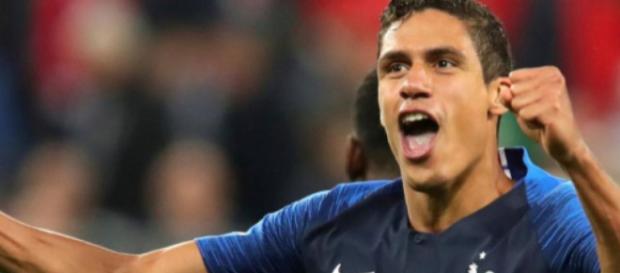 Juventus, possibile colpo Varane. Juventus, possibile colpo Varane.
