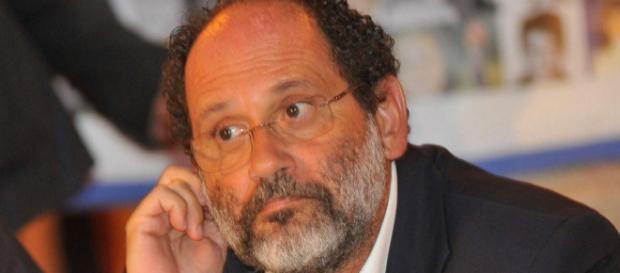 Parigi, Antonio Ingroia fatto scendere dall'aereo perché in stato di ebbrezza | adnkronos.com Parigi, Antonio Ingroia fatto scendere dall'aereo perché in stato di ebbrezza | adnkronos.com
