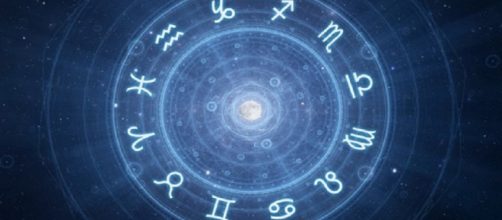 Oroscopo del giorno mercoledì 24 aprile: previsioni astrologiche per tutti i segni zodiacali.