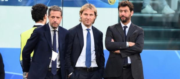 Fabio Paratici, Pavel Nedved, Andrea Agnelli (foto: tuttosport.com) Fabio Paratici, Pavel Nedved, Andrea Agnelli (foto: tuttosport.com)