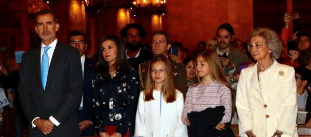 La Familia Real en la Misa de Pascua La Familia Real en la Misa de Pascua