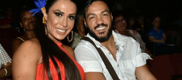 Gracyanne Barbosa fala sobre Belo e Viviane. (Arquivo Blasting News) Gracyanne Barbosa fala sobre Belo e Viviane. (Arquivo Blasting News)