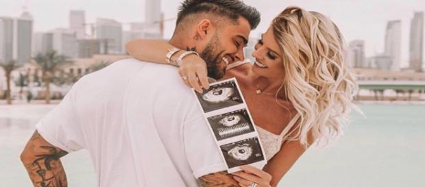 Jessica Thivenin dévoile la photo de sa grossesse sur Instagram Jessica Thivenin dévoile la photo de sa grossesse sur Instagram