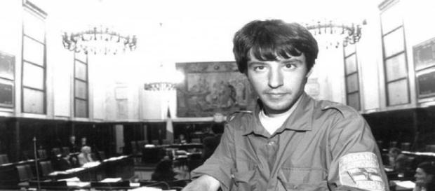 Matteo Salvini quando era comunista e favorevole alla cannabis Matteo Salvini quando era comunista e favorevole alla cannabis