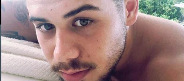 O sertanejo publicou uma foto ao lado da namorada. (Reprodução/Instagram/@zefelipecantor) O sertanejo publicou uma foto ao lado da namorada. (Reprodução/Instagram/@zefelipecantor)
