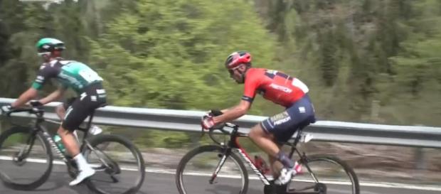 Vincenzo Nibali all'attacco con Majka Vincenzo Nibali all'attacco con Majka