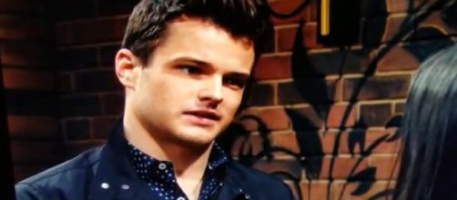 On The Young and The Restless, Rey breaks Summer's heart. [Image Source: YR-YouTube]