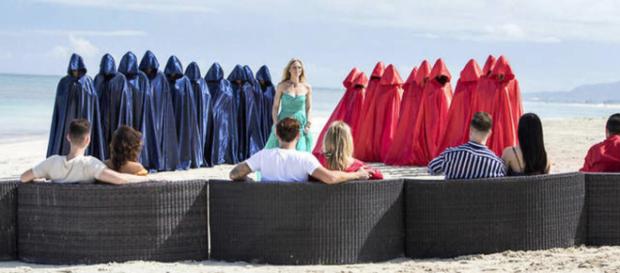 L'ile de la tentation: 10 ans après la célèbre emission fait son retour sur W9 L'ile de la tentation: 10 ans après la célèbre emission fait son retour sur W9
