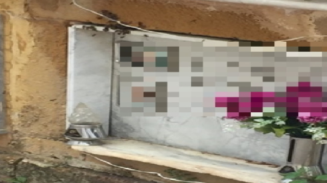 Brindisi, api su una tomba del cimitero di Tuturano