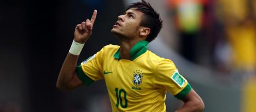 Neymar comemora mais um gol com a camisa do Brasil. (Arquivo Blasting News)