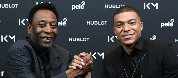 Pelé esteve em Paris para um encontro com Mbappé. (Foto/Arquivo/BlastingNews) Pelé esteve em Paris para um encontro com Mbappé. (Foto/Arquivo/BlastingNews)