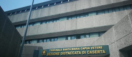 Il Gip del Tribunale di Santa Maria Capua a Vetere ha emesso un'ordinanza di arresto nei confronti di un imprenditore per violenza e stalking