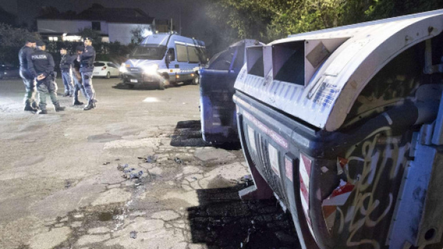 Continua la guerriglia a Torre Maura