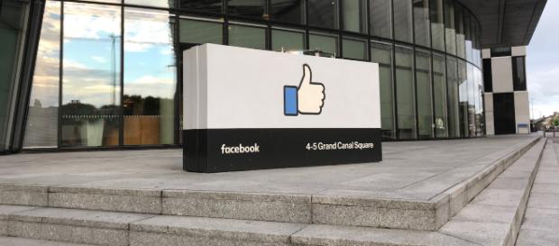 Apple vs Facebook et Google : pour défendre sa doctrine, Tim Cook ... - numerama.com Apple vs Facebook et Google : pour défendre sa doctrine, Tim Cook ... - numerama.com