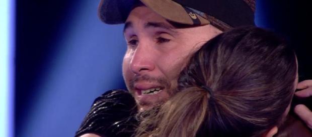 Kiko se derrumba en la despedida de Irene. / Telecinco Kiko se derrumba en la despedida de Irene. / Telecinco