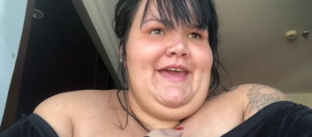 Thais Carla fala sobre dificuldade em seu canal. (Reprodução/YouTube/Thais Carla) Thais Carla fala sobre dificuldade em seu canal. (Reprodução/YouTube/Thais Carla)