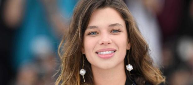Bruna Linzmeyer revela ter perdido trabalhos por ser lésbica (Arquivo Blasting News) Bruna Linzmeyer revela ter perdido trabalhos por ser lésbica (Arquivo Blasting News)