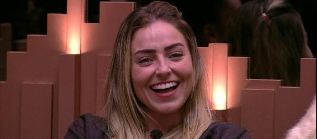 Paula é a líder pela segunda semana seguida. (Reprodução/ TV Globo) Paula é a líder pela segunda semana seguida. (Reprodução/ TV Globo)