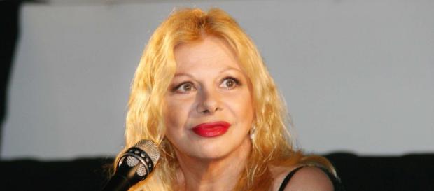 Sandra Milo a Verissimo: 'Ho pensato al suicidio' Sandra Milo a Verissimo: 'Ho pensato al suicidio'