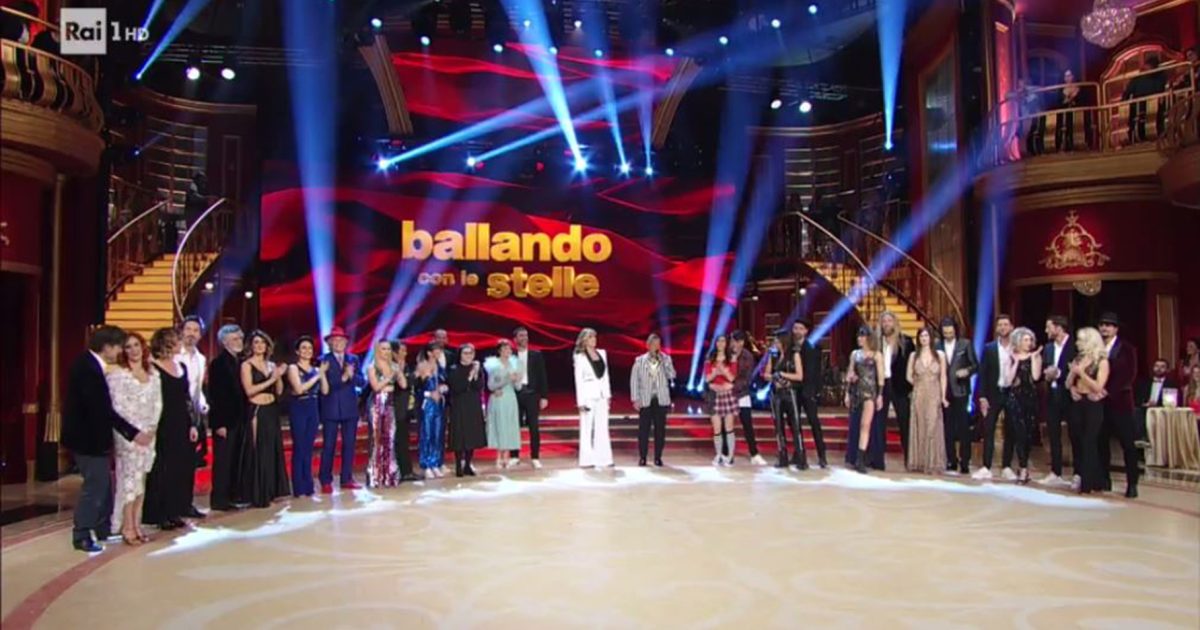 Ballando Con Le Stelle 14, Seconda Serata: Eliminati I Sampaio, I ...