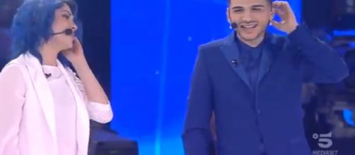 Jefeo e Ludovica insieme sul palco di Amici 18.