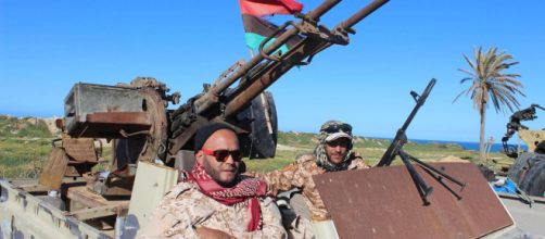 Guerra in Libia: primi scontri a dieci chilometri da Tripoli