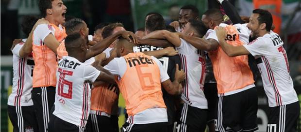 São Paulo quebrou a sina de cair nas semifinais no Paulista. (Divulgação/Rubens Chiri/São Paulo) São Paulo quebrou a sina de cair nas semifinais no Paulista. (Divulgação/Rubens Chiri/São Paulo)
