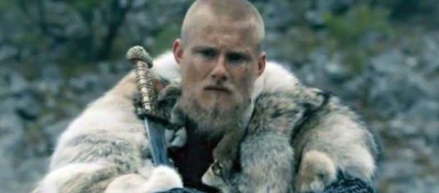 Bjorn após se tornar rei de Kattegat. (Reprodução/History) Bjorn após se tornar rei de Kattegat. (Reprodução/History)