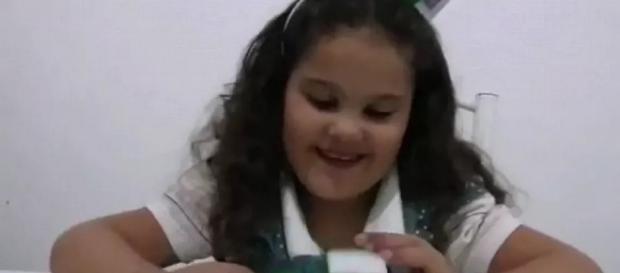 Menina passa por transplante de coração e morre. (Reprodução/Rede Globo) Menina passa por transplante de coração e morre. (Reprodução/Rede Globo)