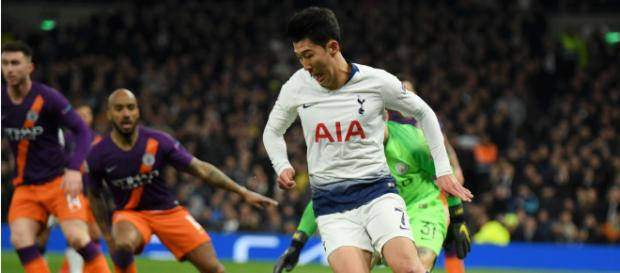 Son marcó el único gol del partido. www.stadiumastro.com Son marcó el único gol del partido. www.stadiumastro.com