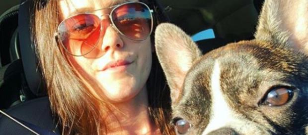 Teen Mom 2's jenelle Evans confirms her dog's death, crying for doggie killed gy David Eason - Image credit - j_evans1219 - selfie | Instagram Teen Mom 2's jenelle Evans confirms her dog's death, crying for doggie killed gy David Eason - Image credit - j_evans1219 - selfie | Instagram