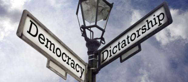 Les libertés individuelles survivront-elle à la crise ... - causamundi.com Les libertés individuelles survivront-elle à la crise ... - causamundi.com