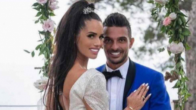 Manon Marsault trop maigre ? Elle choque les fans avec une photo de son mariage.