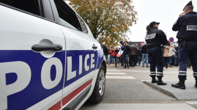 Nantes : Le chien policier Tyson médaillé un an après sa blessure face à des voleurs