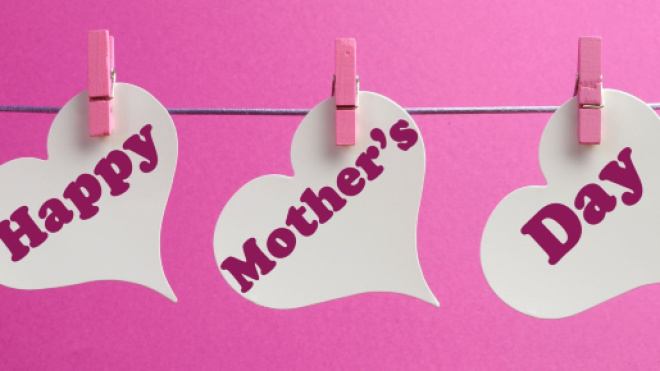 Frasi festa della mamma: auguri originali, aforismi, citazioni