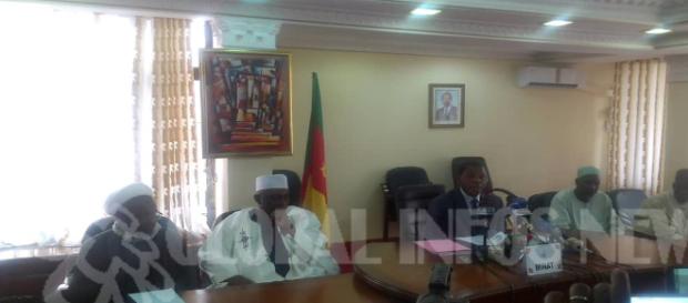 La commission du Hadj 2019 et le Minat Paul Atanga Nji © Global info La commission du Hadj 2019 et le Minat Paul Atanga Nji © Global info