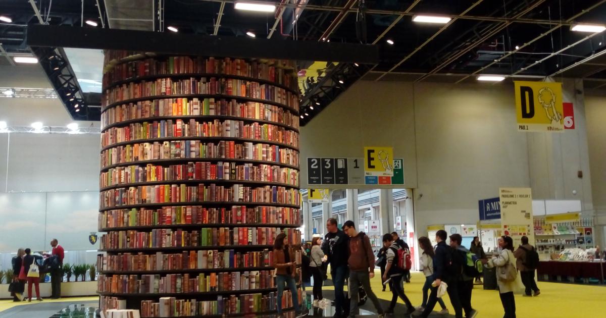 Il salone del libro è iniziato dopo le polemiche prevista alta
