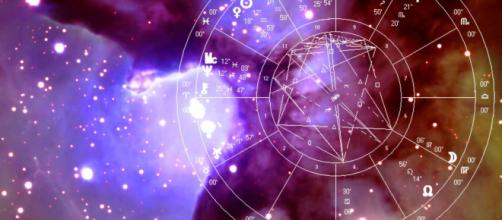 Previsioni astrologiche per tutti i segni dello