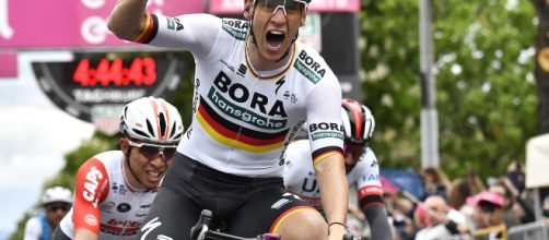 Giro d'Italia 2019: Ackermann vince la seconda tappa.