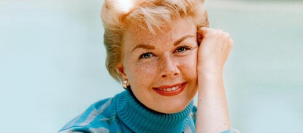 È morta l'attrice e cantante Doris Day, la 'fidanzata d'America'. È morta l'attrice e cantante Doris Day, la 'fidanzata d'America'.