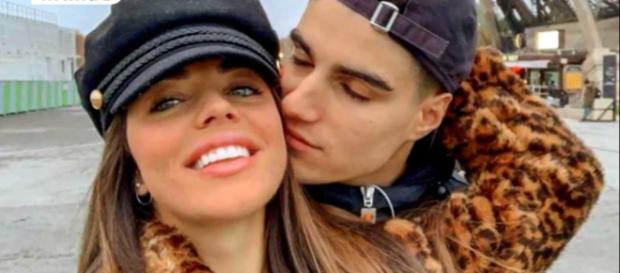 Violeta rompe con Julen en un directo mientras él le confirmaba su amor Violeta rompe con Julen en un directo mientras él le confirmaba su amor