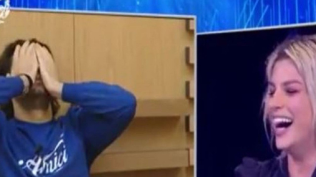 Amici 18, Alberto insiste con Emma Marrone: 'Andremo a mangiare la pasta che le piace tanto'