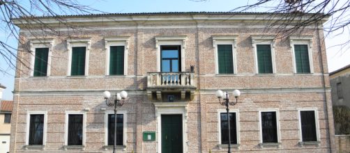 A Sant'Urbano, Padova, corpi di madre e zio nella legnaia: nessuno si era accorto di nulla finché dal Comune è partito un accertamento.