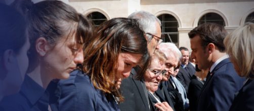 Hommage aux Invalides : La mère d'un des soldats tués n'a pas repoussé Emmanuel Macron