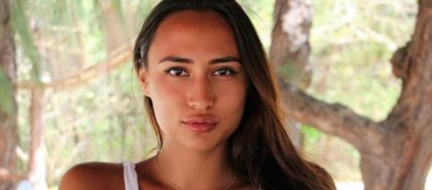 Astrid Nelsia répond aux rumeurs de couple avec Vincent Astrid Nelsia répond aux rumeurs de couple avec Vincent